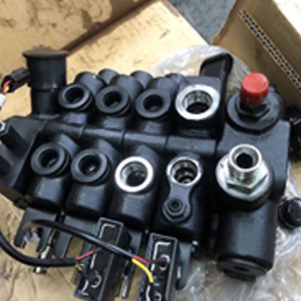 XC Serisi 1.5-3.8t 4 Çekişli Lityum Güçlü Elektrikli Forklift thumbnail 8