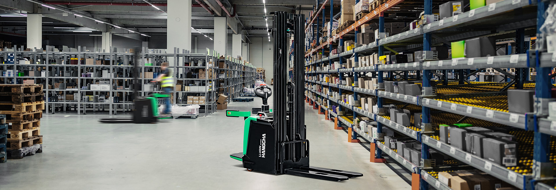Hangcha XA Serisi Platformlu Lityum İstif Makinesi (1.2 - 2.0 Ton)